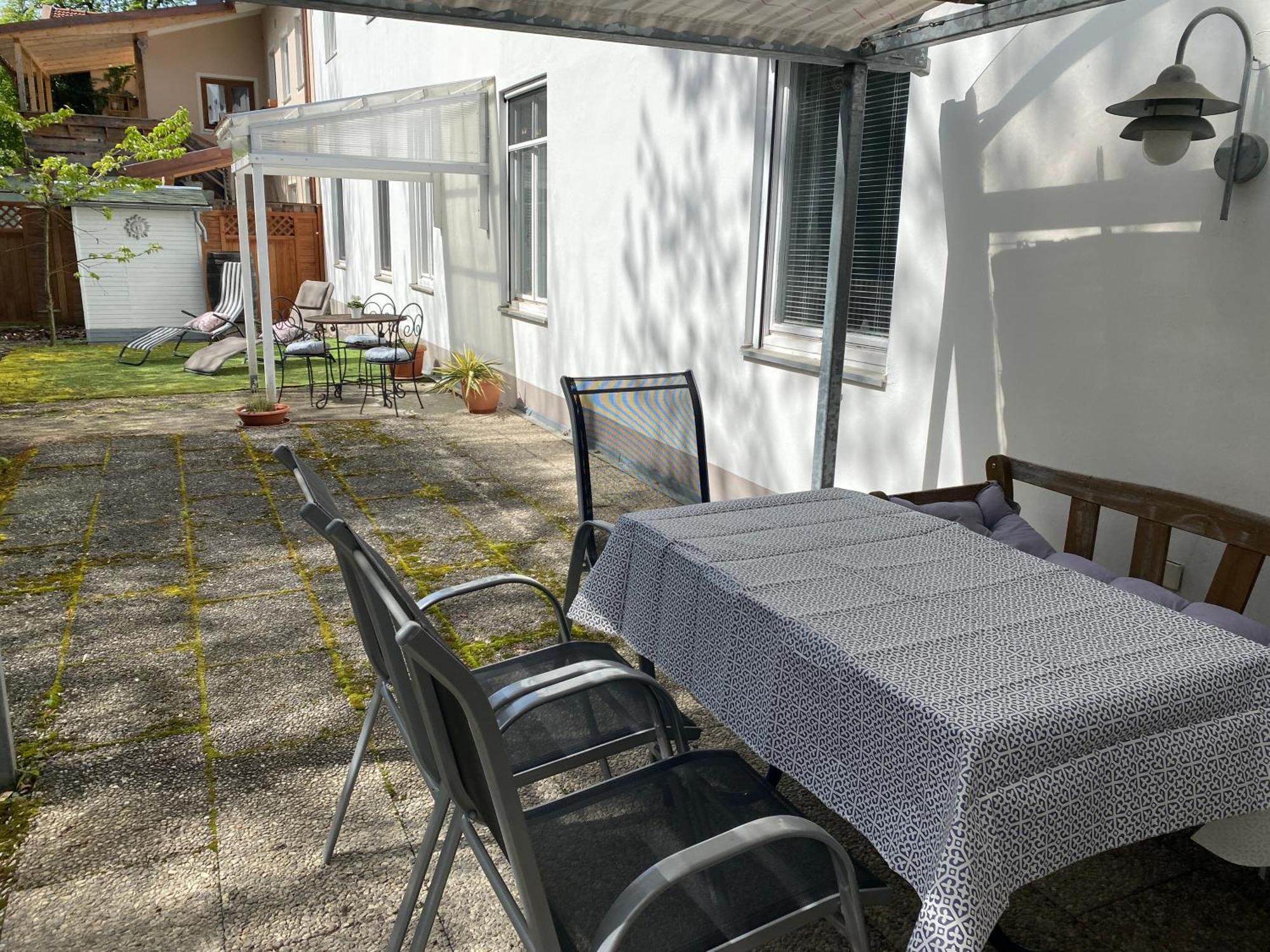 Ferienwohnung Am Franziskanergarten Bad Tölz Szoba fotó